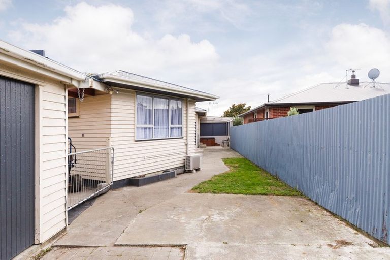 Photo of property in 1 Tararua Terrace, Cloverlea, Palmerston North, 4412