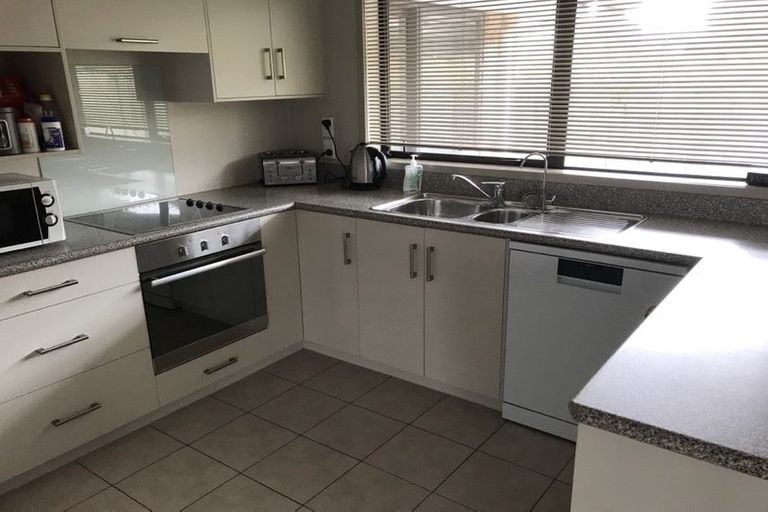 Photo of property in 6a Paterson Avenue, Pukekohe, 2120