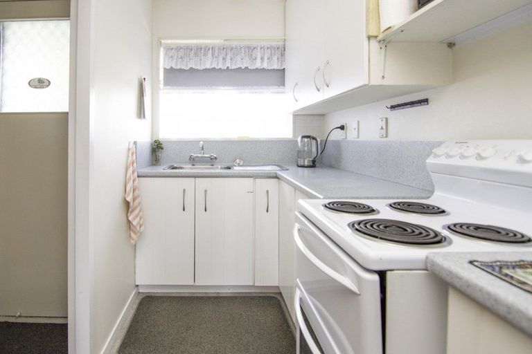 Photo of property in 8d Seaforth Avenue, Milson, Palmerston North, 4414