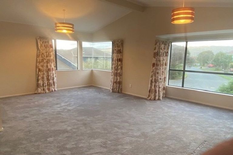 Photo of property in 68a Peterhouse Street, Tawa, Wellington, 5028