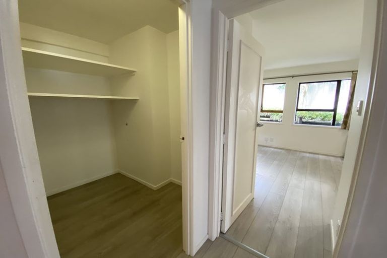 Photo of property in 36 Murvale Drive, Bucklands Beach, Auckland, 2014