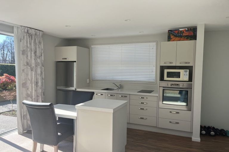 Photo of property in 47 Oakgrove Drive, Rangiora, 7400