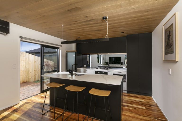 Photo of property in 175 Burdon Loop, Lake Hawea, 9382