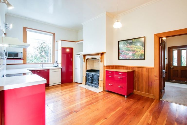 Photo of property in 1010 Heretaunga Street East, Parkvale, Hastings, 4122