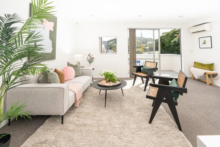 Photo of property in 1/12 Agra Crescent, Khandallah, Wellington, 6035