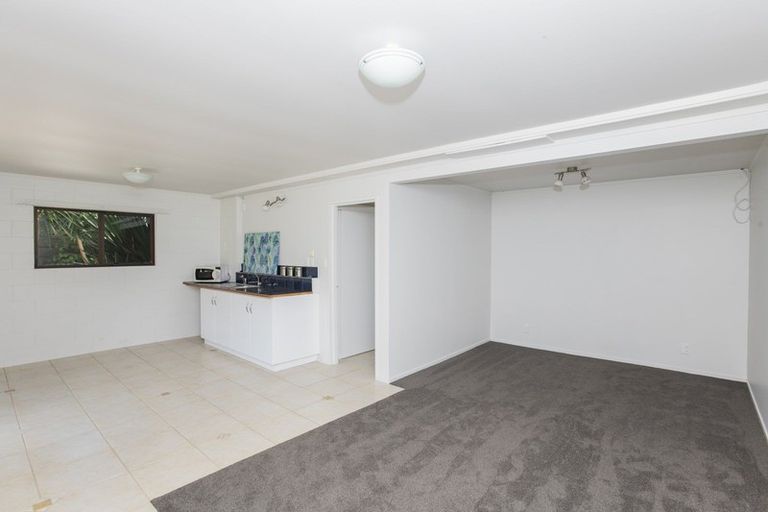 Photo of property in 57 Moana Road, Okitu, Gisborne, 4010