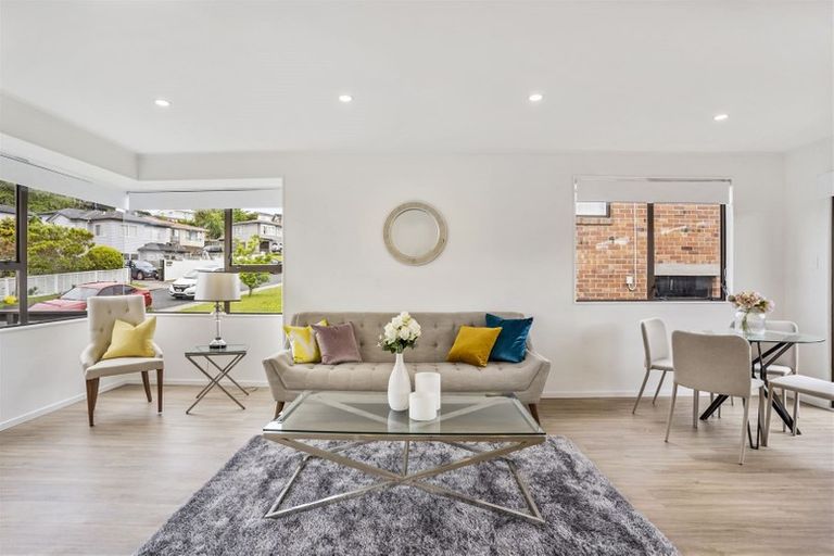 Photo of property in 1/1 Meadowvale Avenue, Forrest Hill, Auckland, 0620