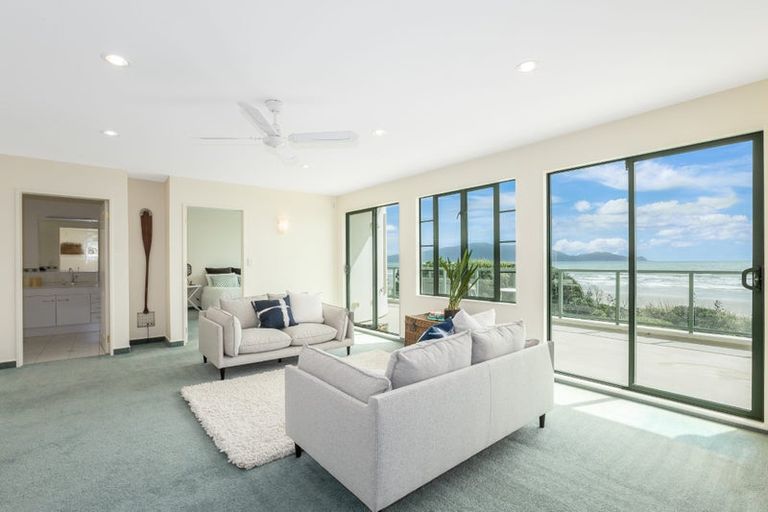 Photo of property in 69 Field Way, Waikanae Beach, Waikanae, 5036