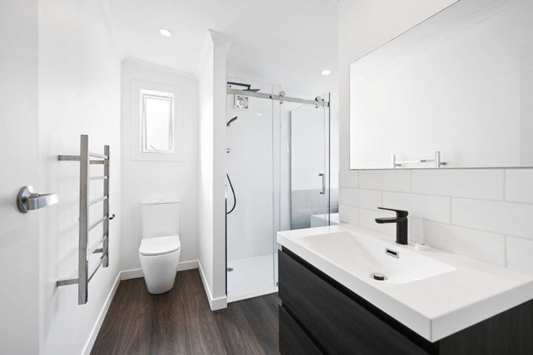 Photo of property in 198 Shakespeare Street, Leamington, Cambridge, 3432