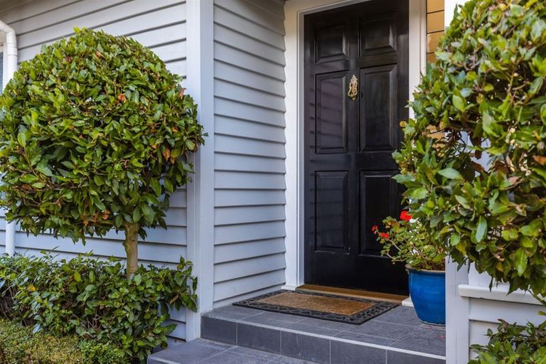 Photo of property in 8 Alpha Avenue, Strowan, Christchurch, 8052