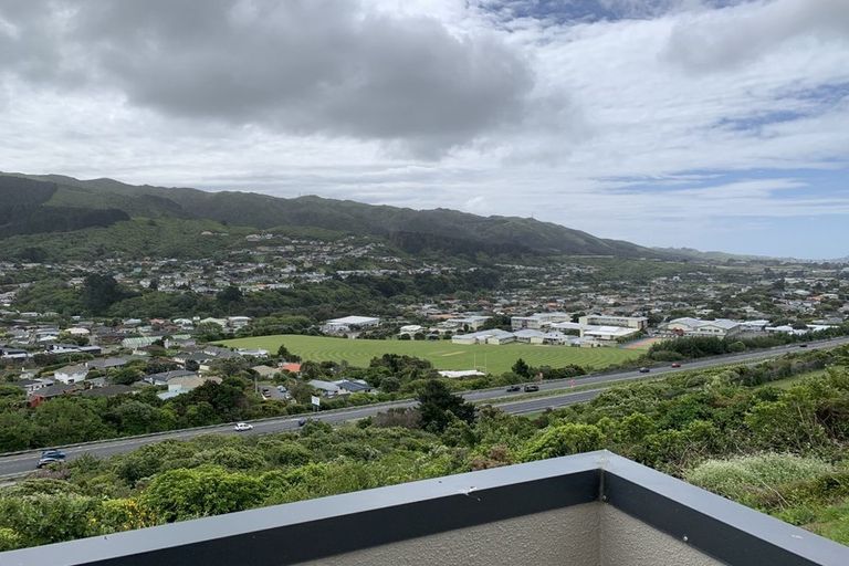 Photo of property in 110 Woodman Drive, Tawa, Wellington, 5028