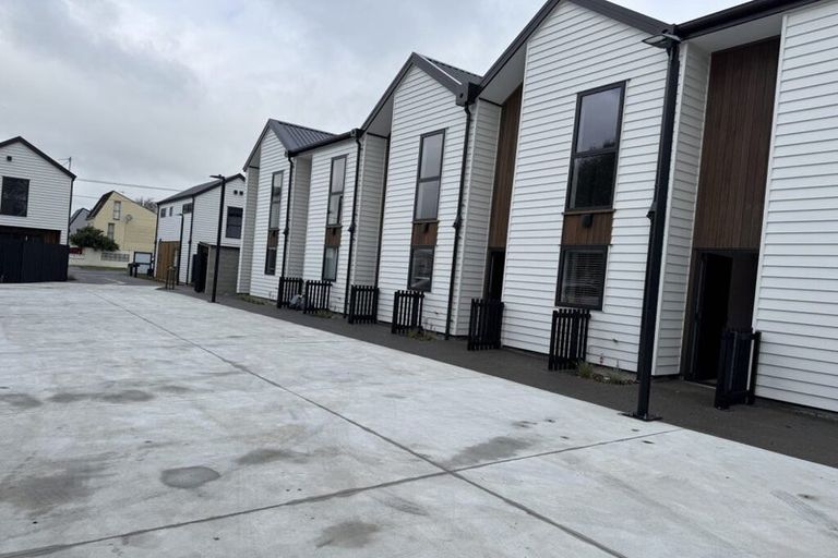 Photo of property in 9/21 Fairfield Avenue, Addington, Christchurch, 8024