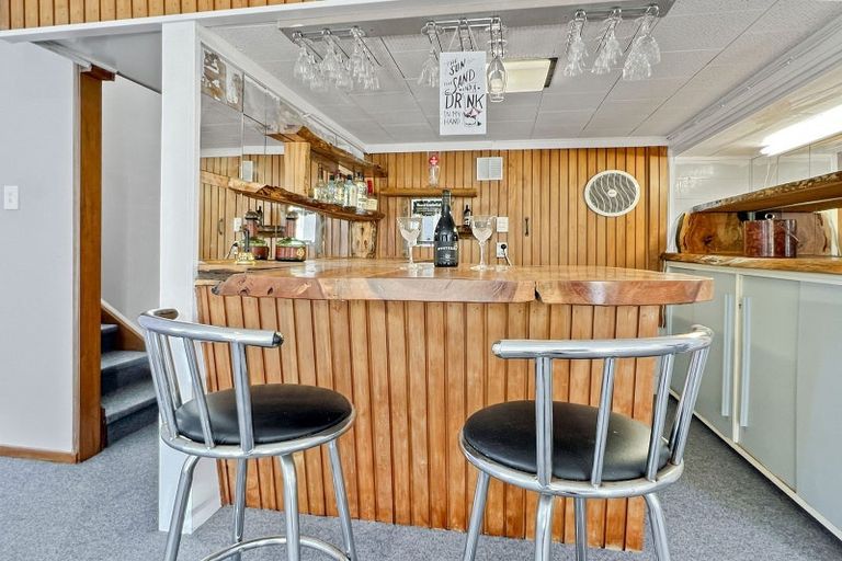 Photo of property in 12 Frank Place, Hillpark, Auckland, 2102