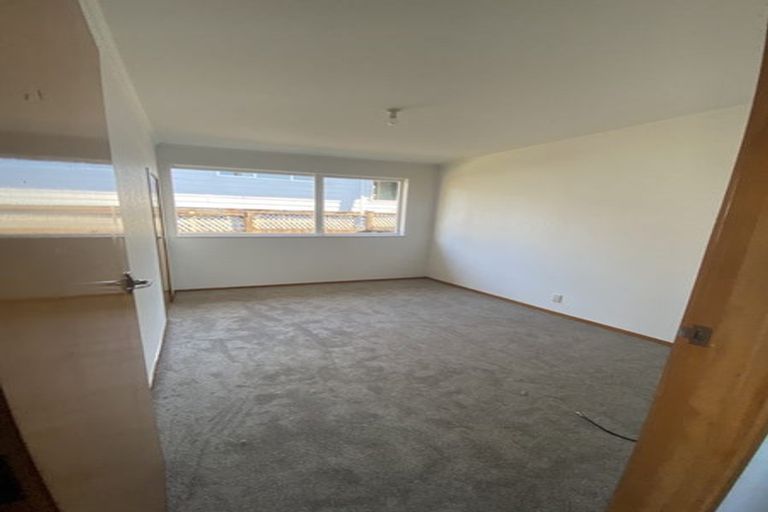 Photo of property in 309 Beach Haven Road, Birkdale, Auckland, 0626