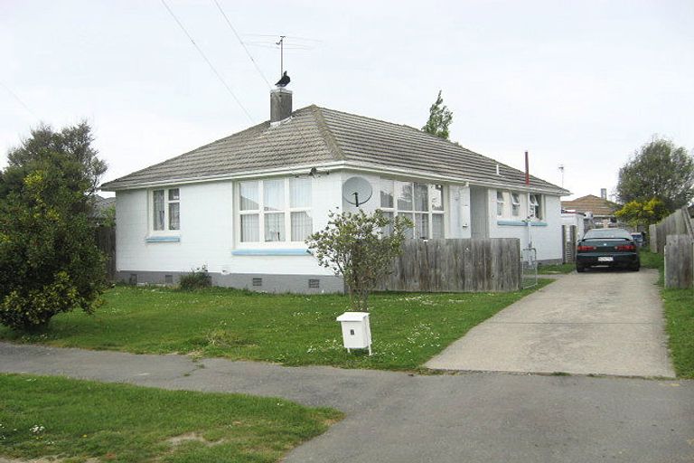 Photo of property in 8 Aldgate Street, Redwood, Christchurch, 8051