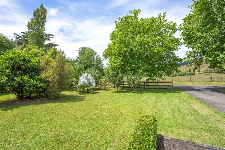 Photo of property in 24 Settlement Road, Te Horo, Otaki, 5582