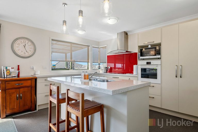 Photo of property in 18 Hamon Place, Pukehangi, Rotorua, 3015