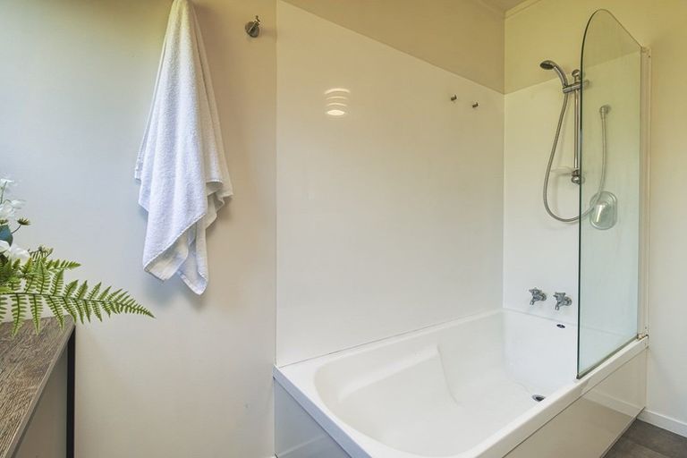 Photo of property in 56 Palmerston Road, Havelock North, 4130