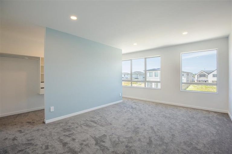 Photo of property in 4 Toanui Road, Hobsonville, Auckland, 0616