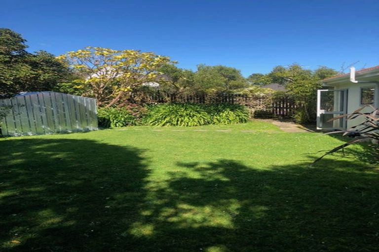 Photo of property in 81 Huia Street, Waikanae, 5036