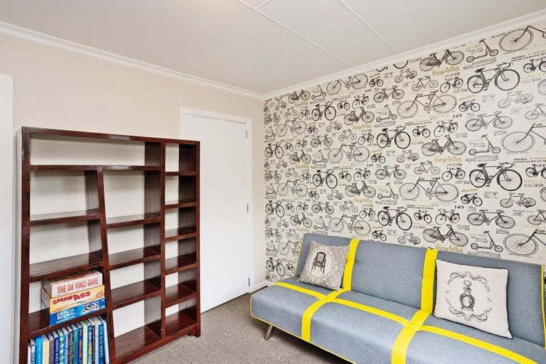 Photo of property in 19 Orkney Street, Waikiwi, Invercargill, 9810