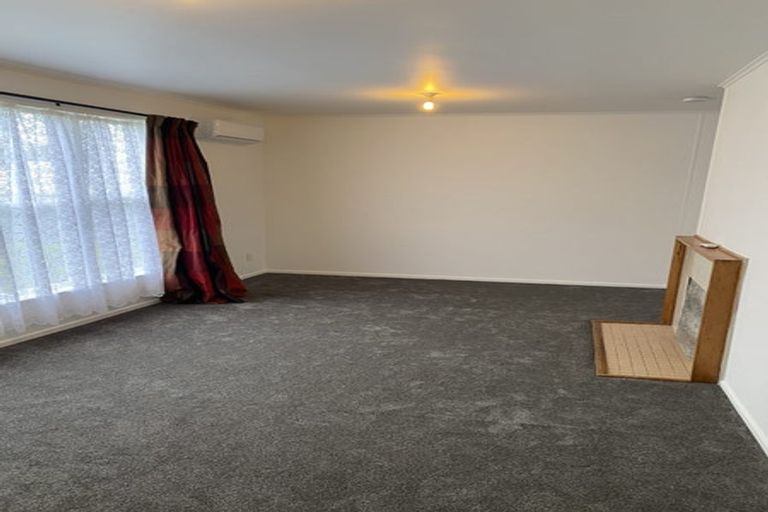 Photo of property in 95ab Kokiri Crescent, Waitangirua, Porirua, 5024