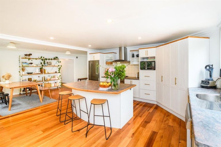 Photo of property in 93 Trickers Road, Bulls, 4818