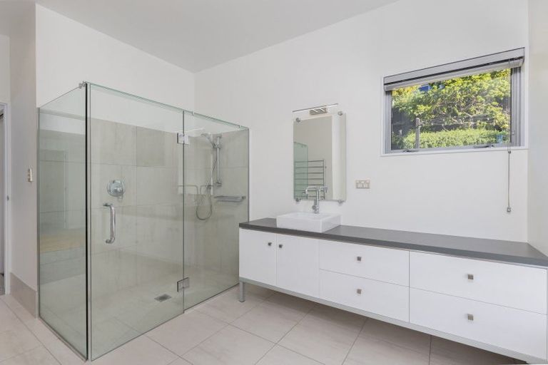 Photo of property in 358 Waikawa Road, Waikawa, Picton, 7220