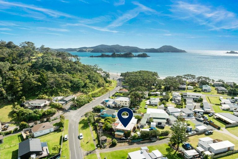 Photo of property in 132 Oakura Road, Oakura, Hikurangi, 0184