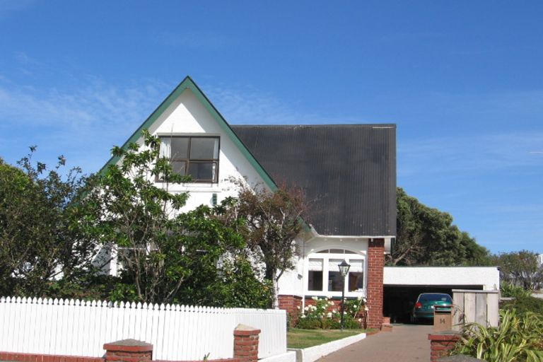 Photo of property in 14 Bruges Avenue, Miramar, Wellington, 6022