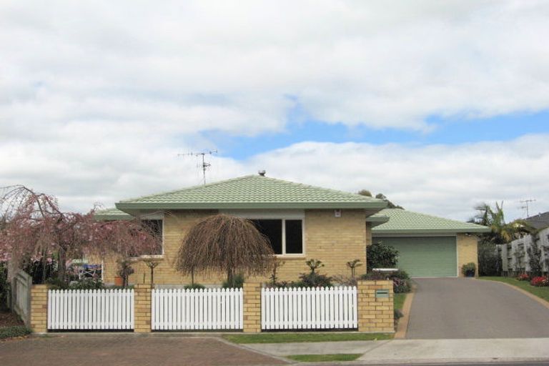 Photo of property in 14 Highgrove Place, Bethlehem, Tauranga, 3110