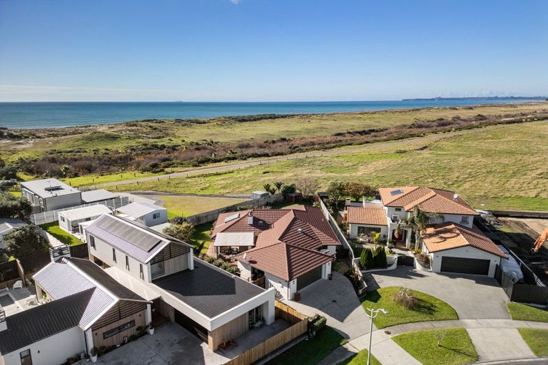 Photo of property in 23 Coral Drive, Papamoa Beach, Papamoa, 3118