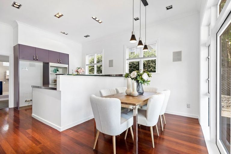 Photo of property in 12 Domain Street, Devonport, Auckland, 0624