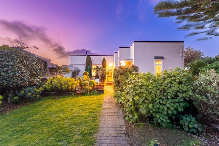 Photo of property in 48 Manly Street, Paraparaumu Beach, Paraparaumu, 5032