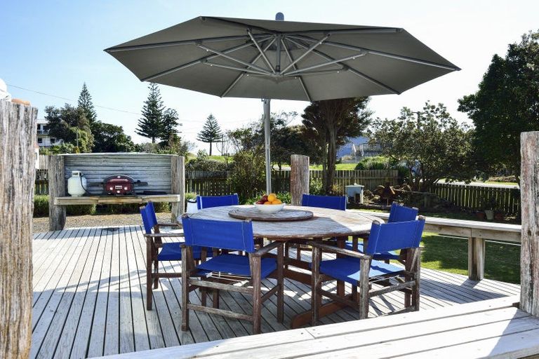 Photo of property in 10 Kuku Avenue, Mahia, Nuhaka, 4198