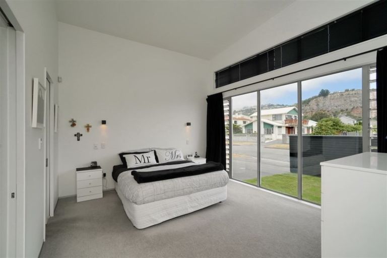 Photo of property in 66 Celia Street, Redcliffs, Christchurch, 8081