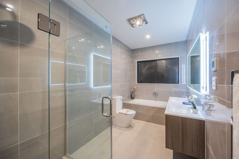 Photo of property in 5 Paitry Place, Swanson, Auckland, 0614