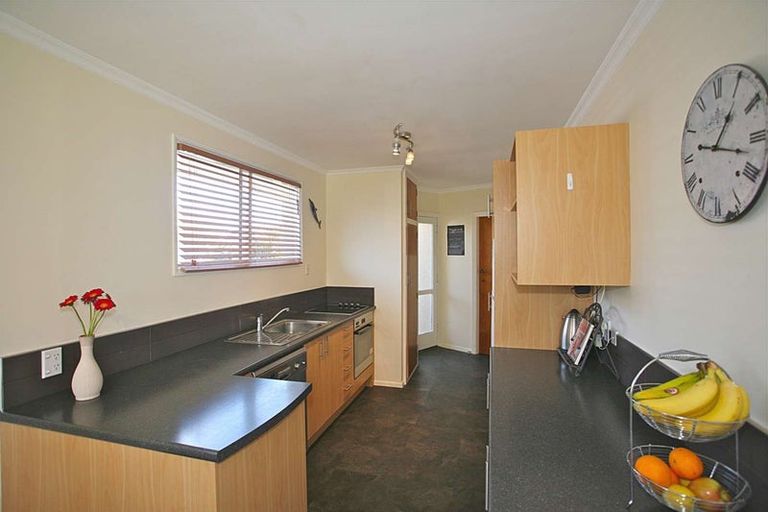 Photo of property in 6 Birdling Place, Halswell, Christchurch, 8025