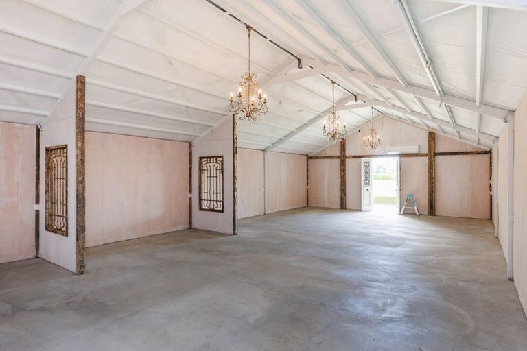 Photo of property in 167 Oroua Road, Kairanga, Palmerston North, 4475