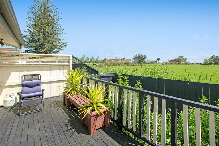 Photo of property in 31f Springs Road, Parakai, 0830
