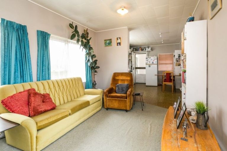 Photo of property in 15 Jellicoe Place, Tamatea, Napier, 4112