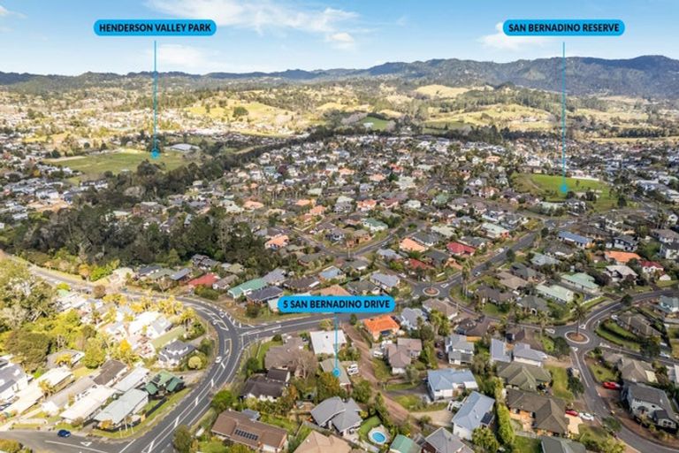 Photo of property in 5 San Bernadino Drive, Henderson, Auckland, 0612