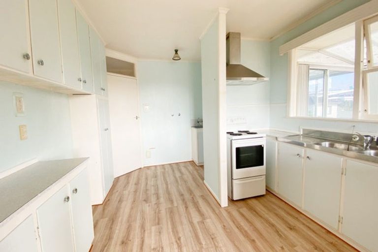 Photo of property in 58 Marlborough Avenue, Glenfield, Auckland, 0629