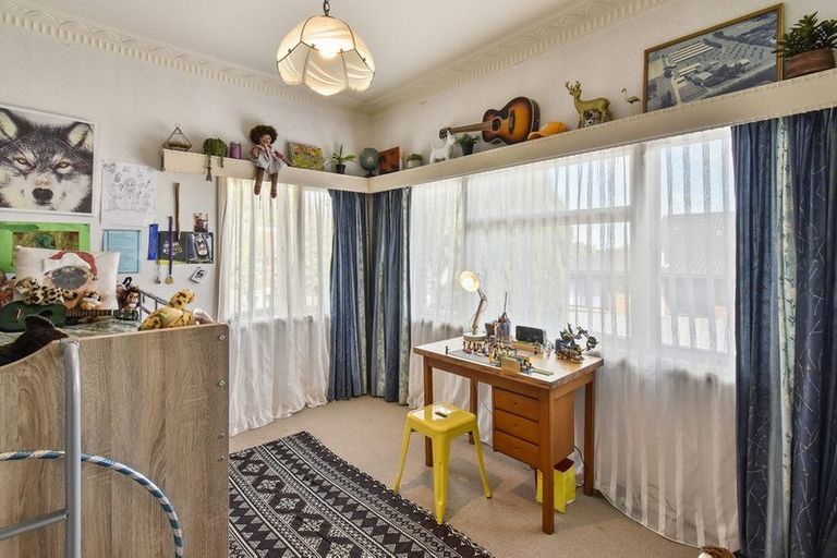 Photo of property in 39 Grande Vue Road, Hillpark, Auckland, 2102