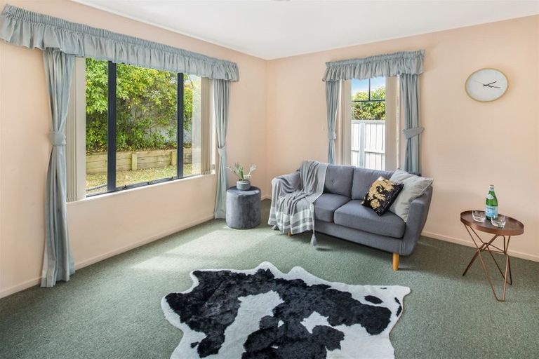 Photo of property in 7 Gresford Place, Churton Park, Wellington, 6037
