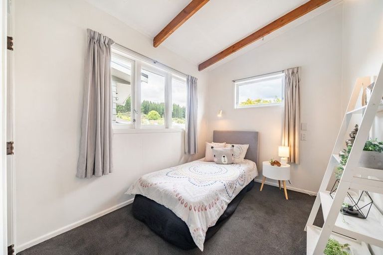 Photo of property in 11a Norana Road, Maoribank, Upper Hutt, 5018