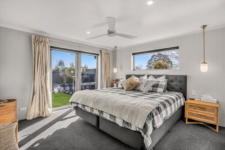 Photo of property in 6 Dunlops Crescent, Marshland, Christchurch, 8083