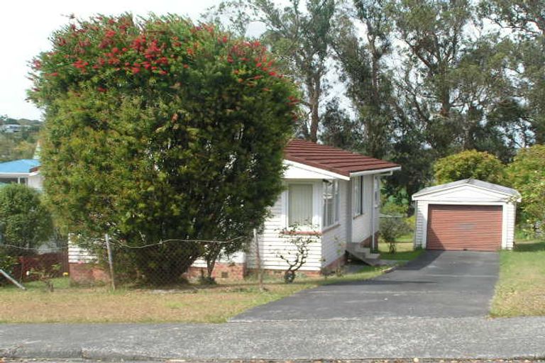 Photo of property in 10 Lyttelton Avenue, Forrest Hill, Auckland, 0620