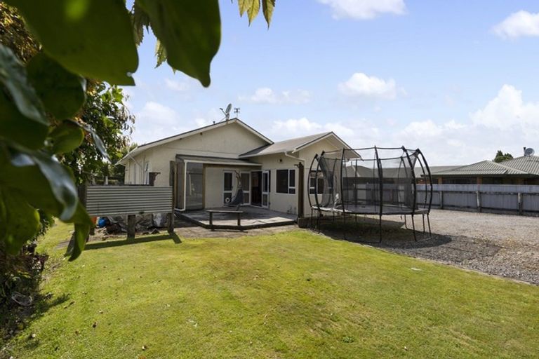 Photo of property in 15 Portia Street, Stratford, 4332