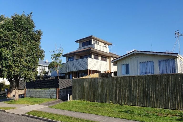 Photo of property in 44 Dickson Road, Papamoa Beach, Papamoa, 3118